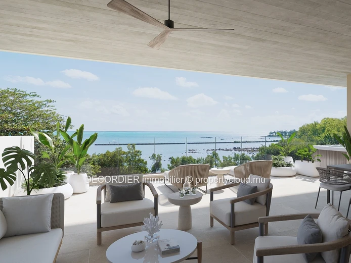 Penthouse vue mer situé dans une résidence sécurisée accessible aux étrangers