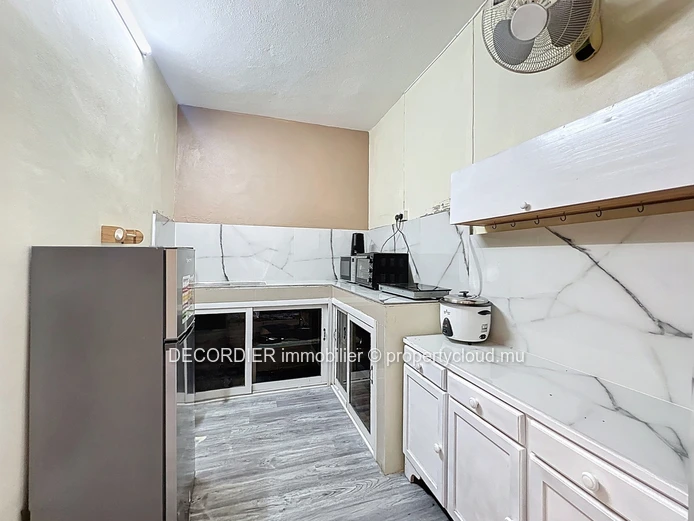 Spacious flat for sale (Sole Mandate)