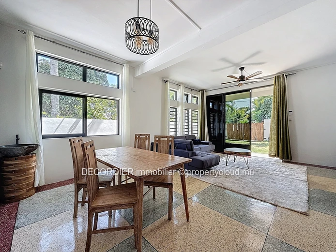 Propriété avec 4 appartements