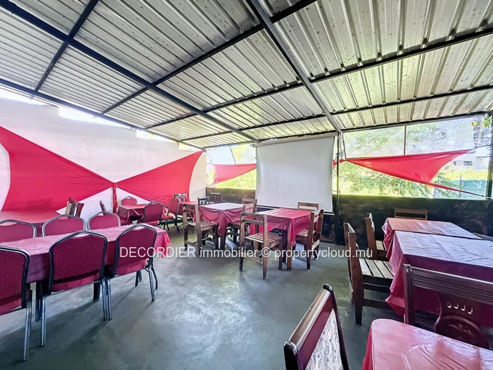 Business premises for sale (Sole Mandate)