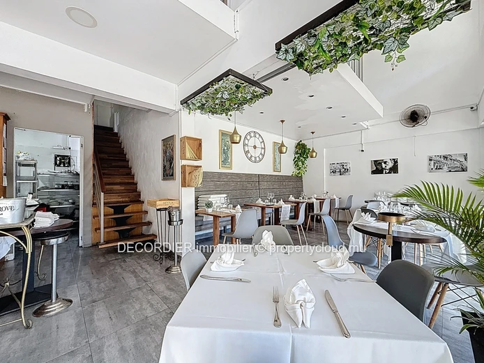 Business premises for sale