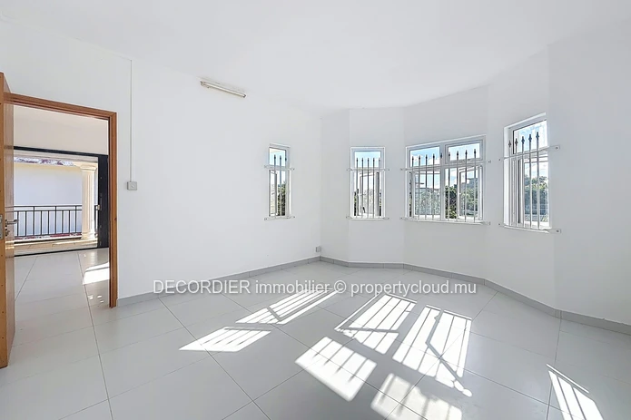 Charmante maison à vendre à Pereybère