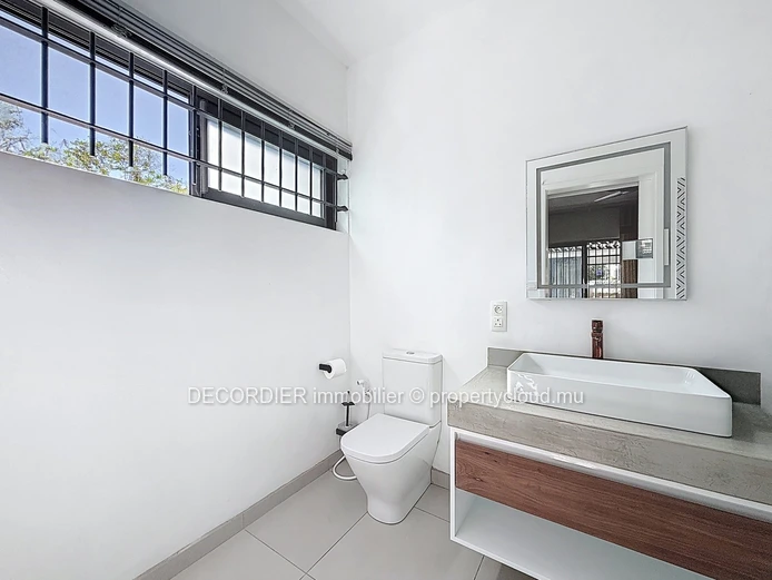 For Rent – Stunning contemporary villa with private pool