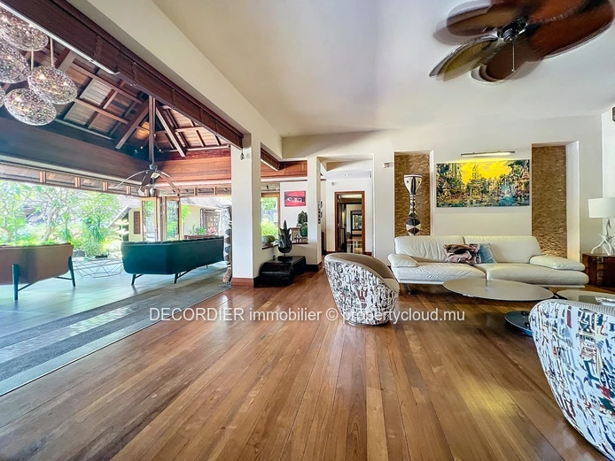 An exceptional property with generous volumes in a unique setting