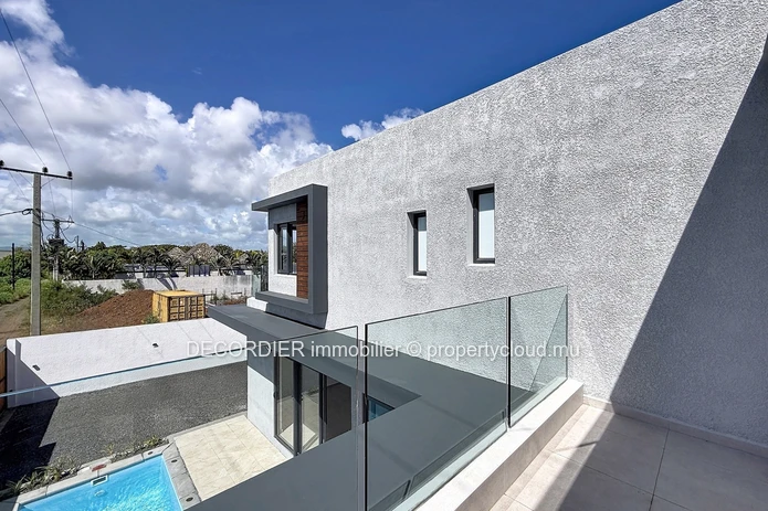 Maison moderne à vendre