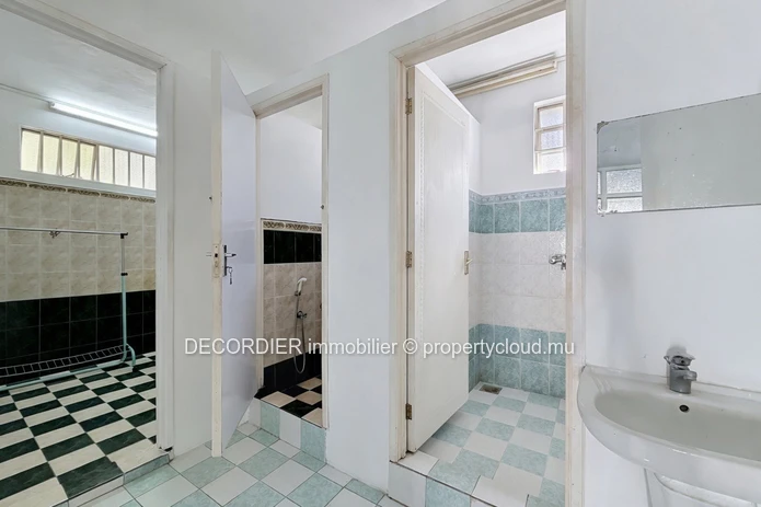 House for sale  -  Port Louis