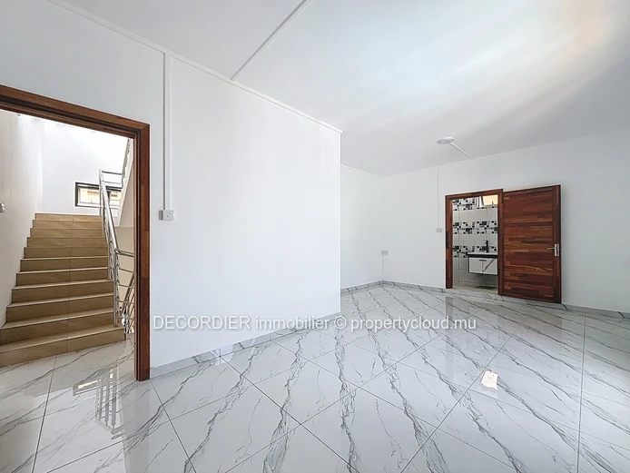 Maison Neuve avec Piscine