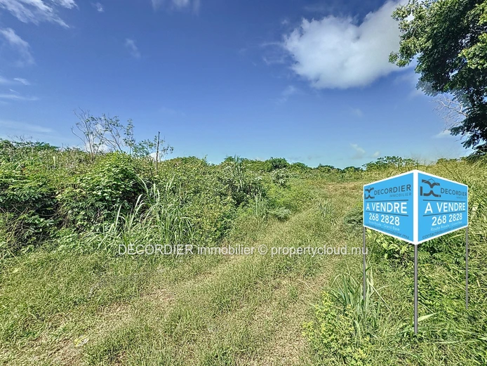 Residential land in Grand Gaube, ready to build!