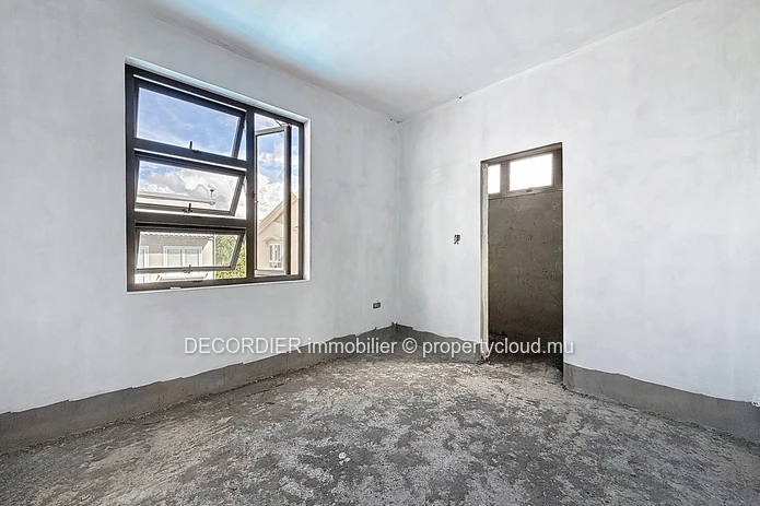 Apartment under construction in Mont Choisy (Sole Mandate)