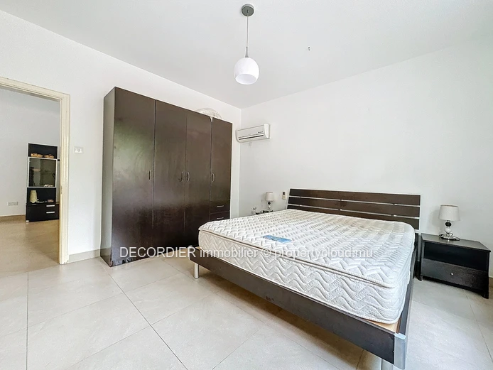 À vendre - Pointe aux Piments. Très belle villa R.E.S avec piscine privée