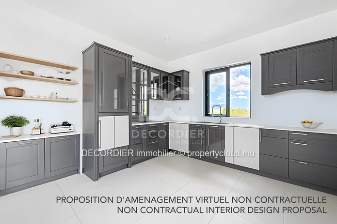 Penthouse situé dans un complexe avec ascenceur et piscine commune