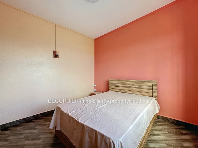 Apartment with shared swimming pool