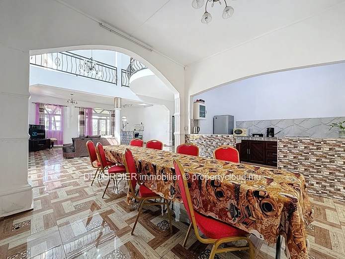 Grande maison de 287 m² à vendre