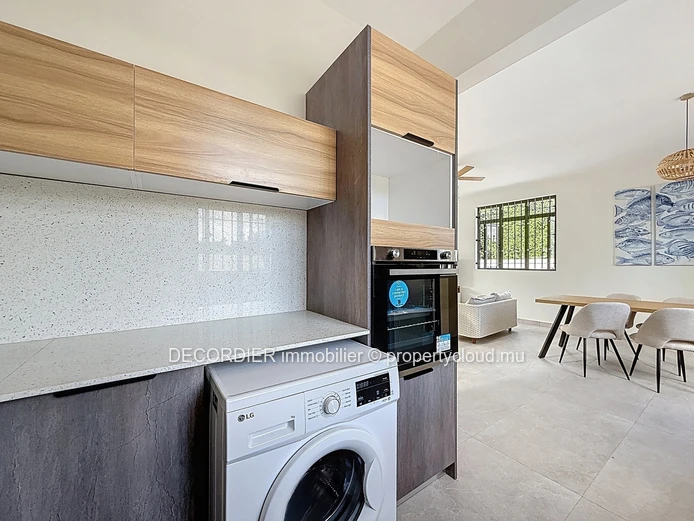 Villa contemporaine avec piscine dans un cadre paisible – Vente sur plan