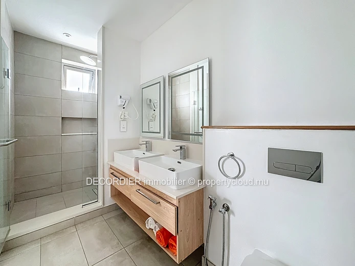 Waterfront apartment in Grand-Gaube