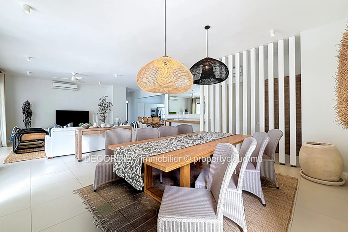 Penthouse - accès plage privée