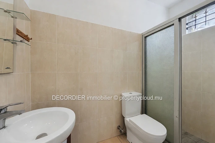 House for Rent with Private Pool – Bain Bœuf