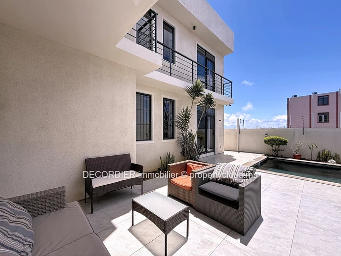For Rent in Pereybère