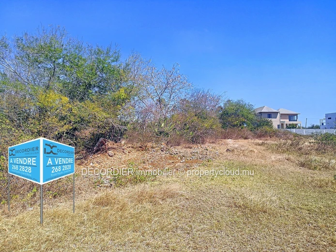 À Vendre Péreybère Terrain Résidentiel