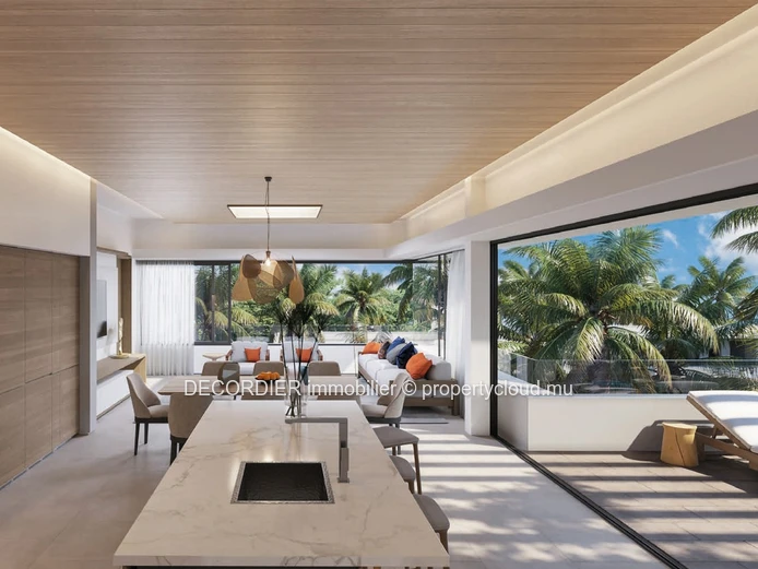 Penthouse avec accès à la plage et services hôteliers, accessible aux étrangers.