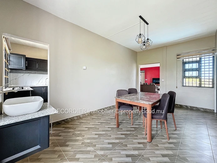 Apartment with shared swimming pool