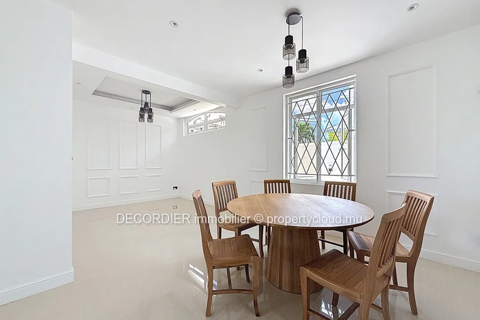 Maison spacieuse à vendre