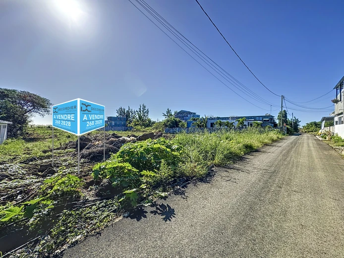 À Vendre Petit Raffray Terrain Résidentiel