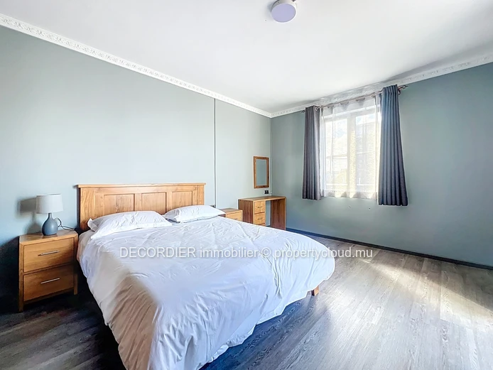 1st floor apartment with spacious terrace