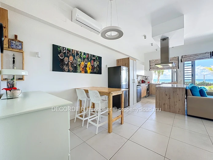 Waterfront apartment in Grand-Gaube