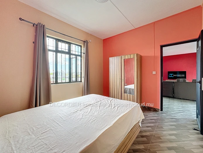 Apartment with shared swimming pool