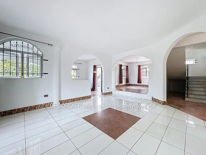 Opportunity to seize in St Antoine
