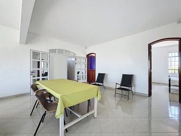 Maison de 8 Chambres