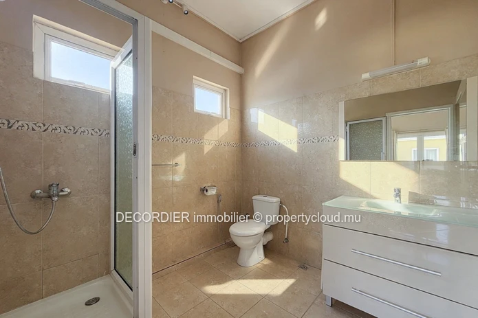 Duplex house for rent – Trou aux Biches