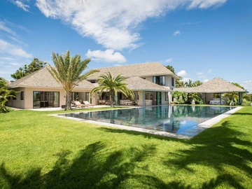 6 Bedroom House
