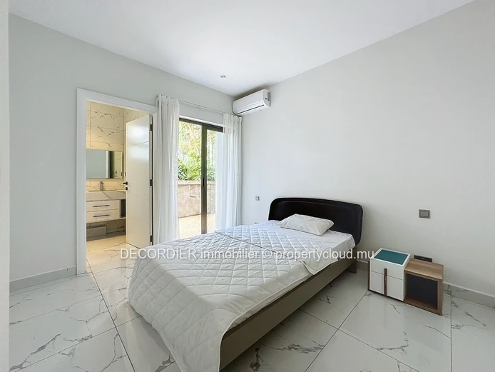 Apartment located in a secure residence accessible to foreigners