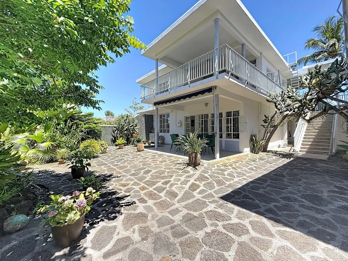 Home in Roche Noires,just steps from the ocean