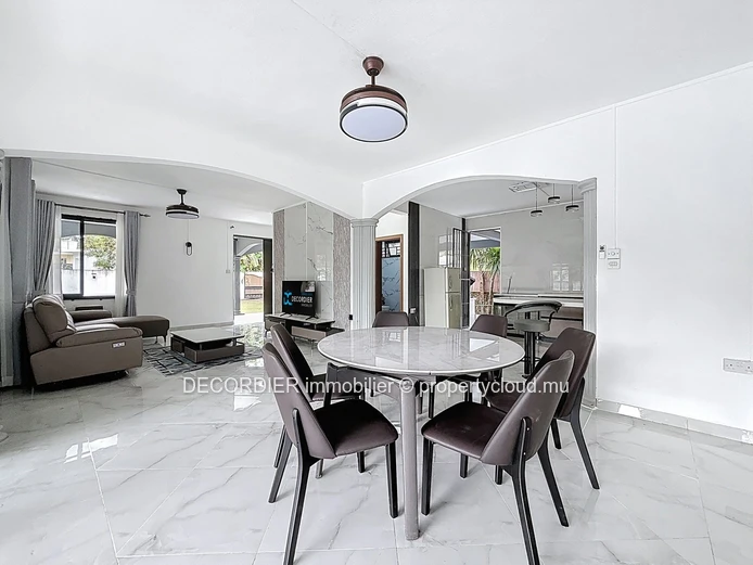 Spacious House for Rent (Sole Mandate)