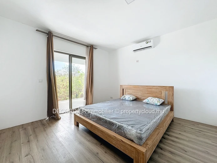 Duplex neuf et cosy niché à 10 minutes à pied de la plage