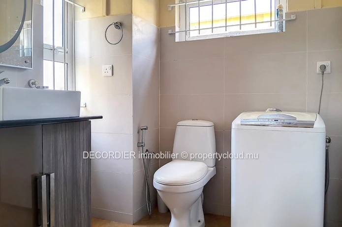 Triplex in a 24/7 secure residence with shared swimming pool