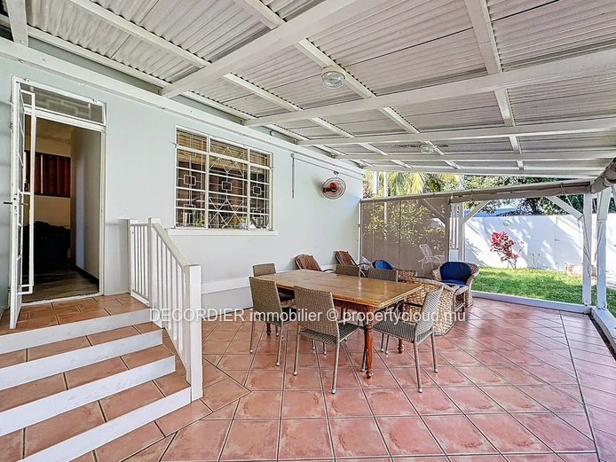 Creole-style single-storey house