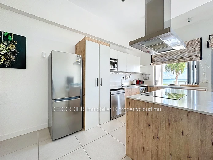 Waterfront apartment in Grand-Gaube
