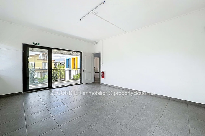 Beautiful Property for Rent – Ideal for Residential or Commercial Use