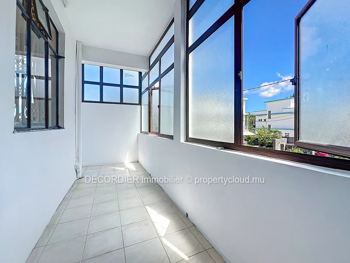 Ideal house on the seafront with private beach