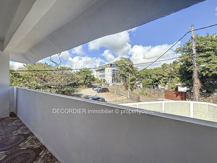 For rent – Commercial building with 4 units in Grand-Baie