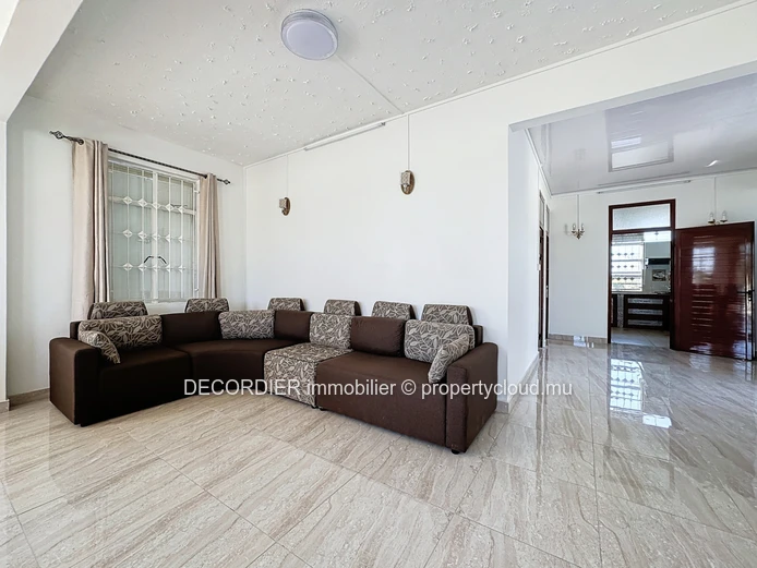 Apartment located 2 minutes' walk from Pereybere beach